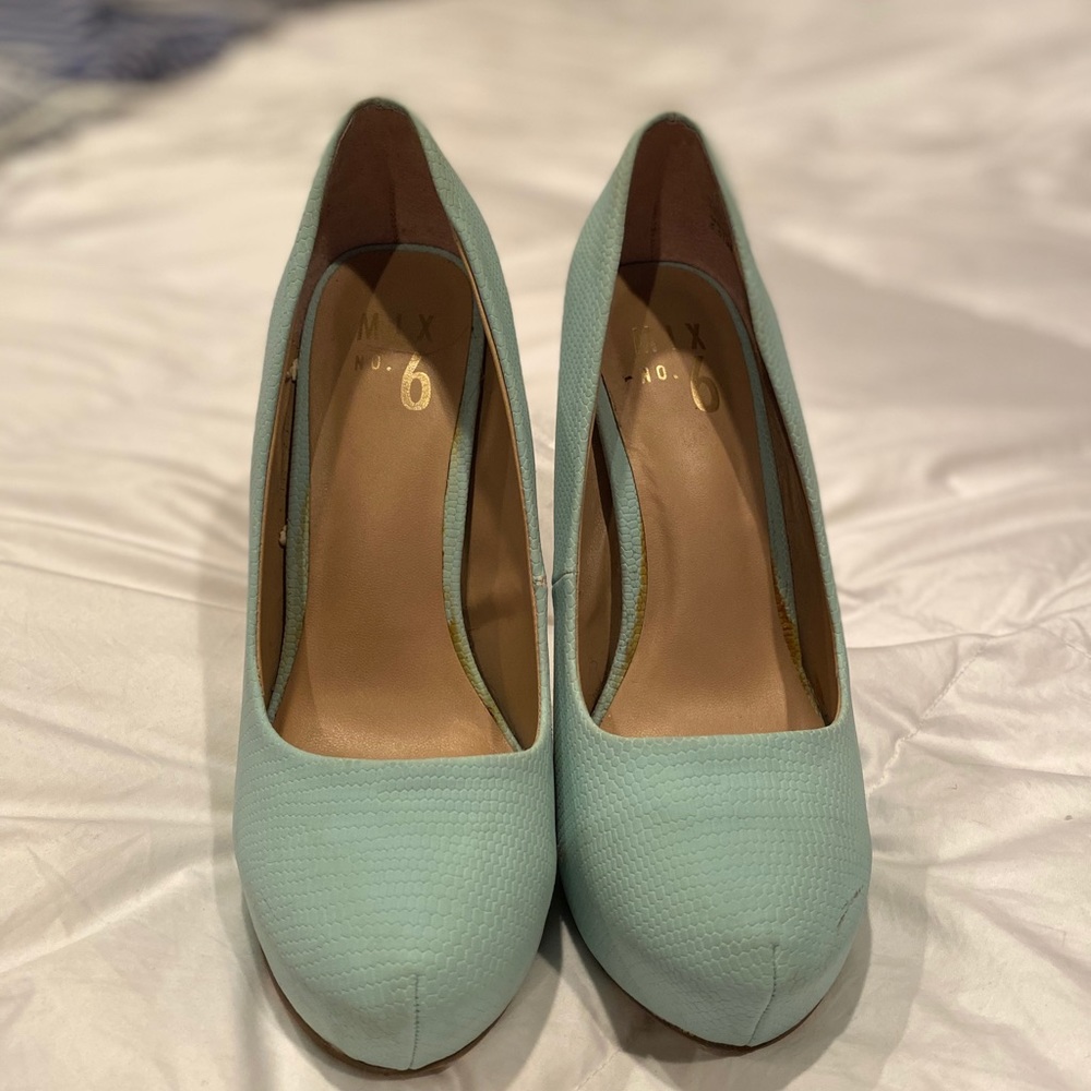 Teal Pumps - Picture 4 of 7